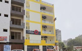 Collection O Hotel Yellow Saffron